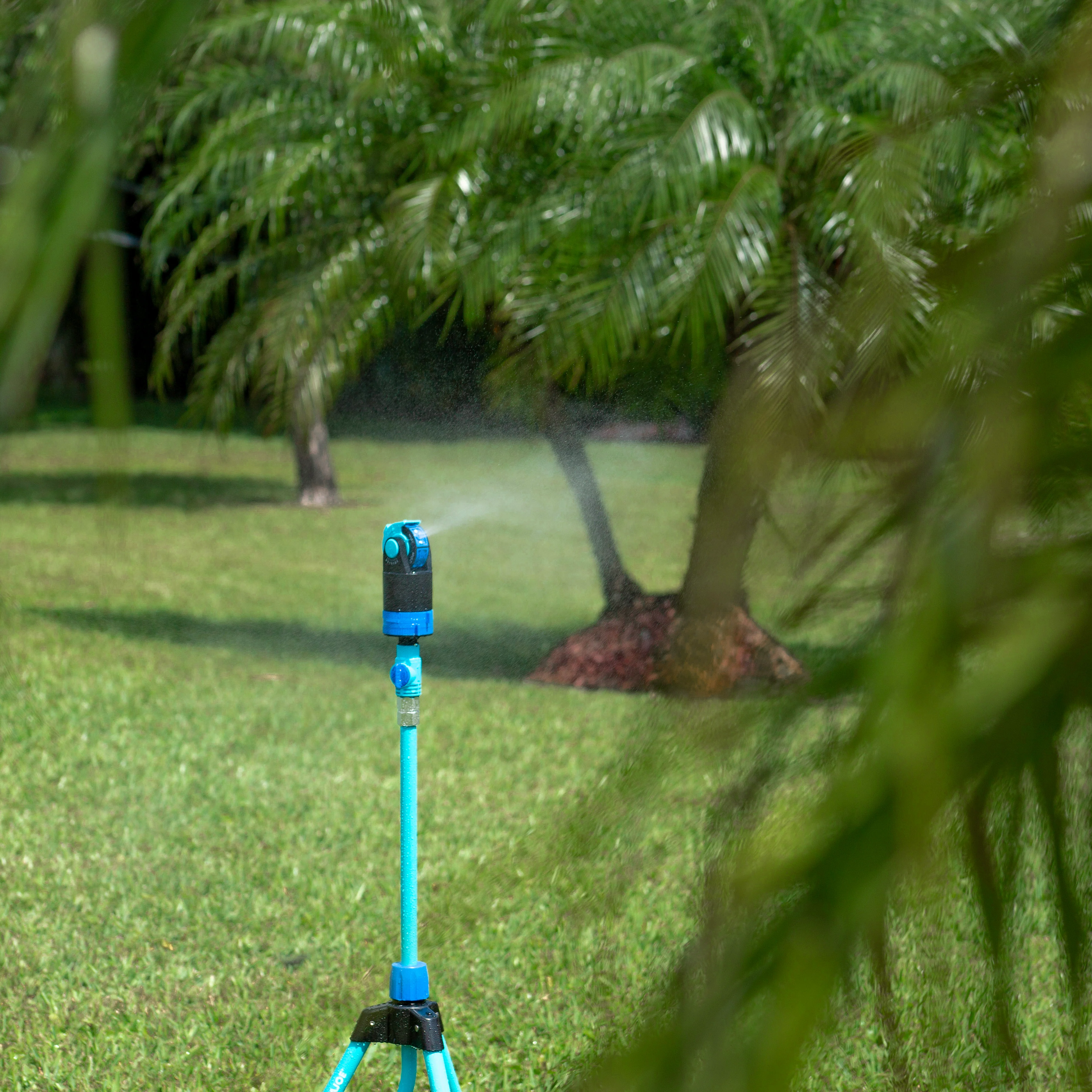 Aqua Joe AJ-6PSTB Indestructible Turbo Drive 360° Telescoping Tripod Lawn & Garden Sprinkler | 6 Spray Patterns | 4,500 Sq. Ft. Max Coverage - Image 15