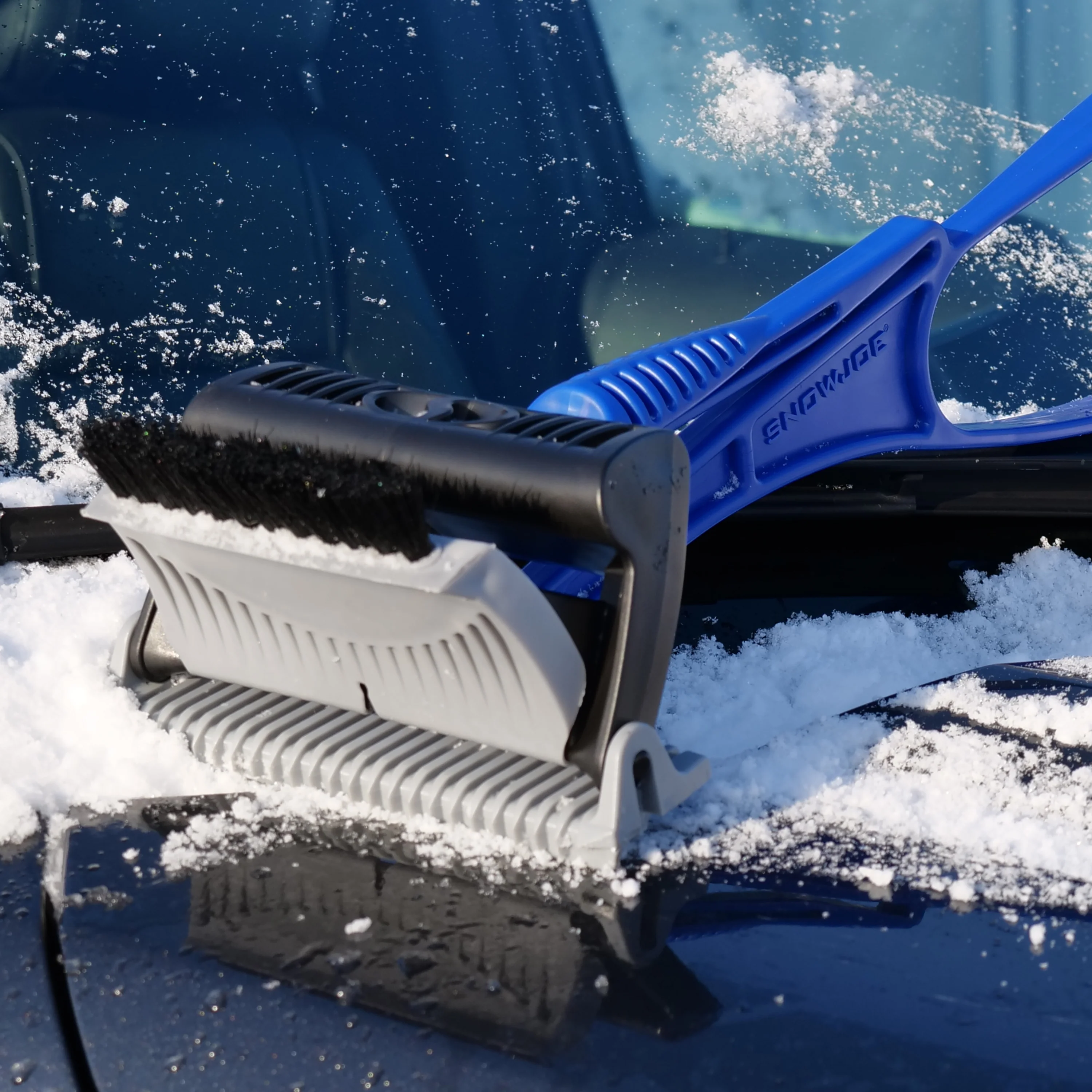 Snow Joe IceDozer Ice & Snow Scraper | Ice Breaking Teeth | Bristle Brush Attachment - Image 11