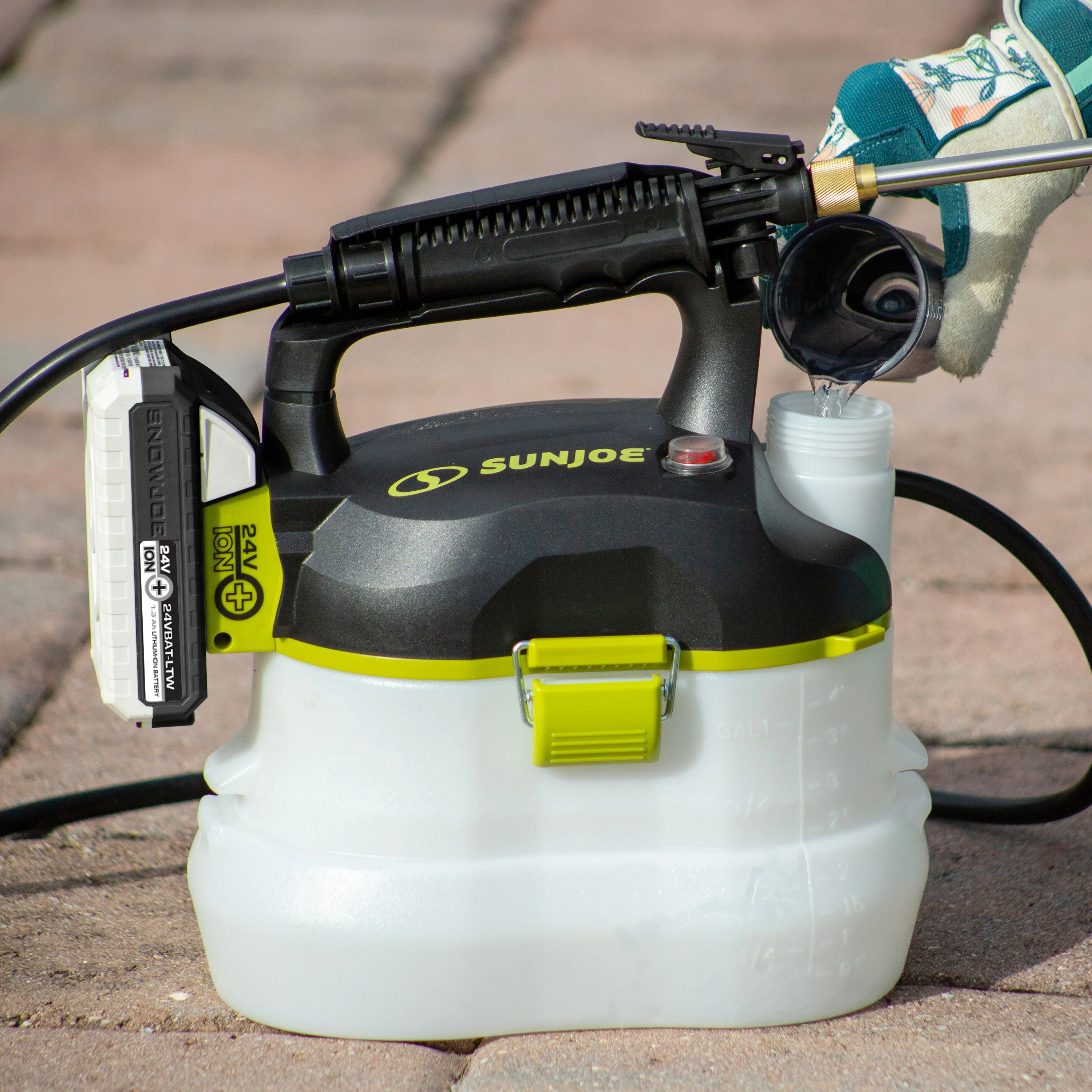 Sun Joe 24-Volt* IONMAX Multi-Purpose Chemical Sprayer Kit | W/ 1.3-Ah Battery + Charger - Image 7