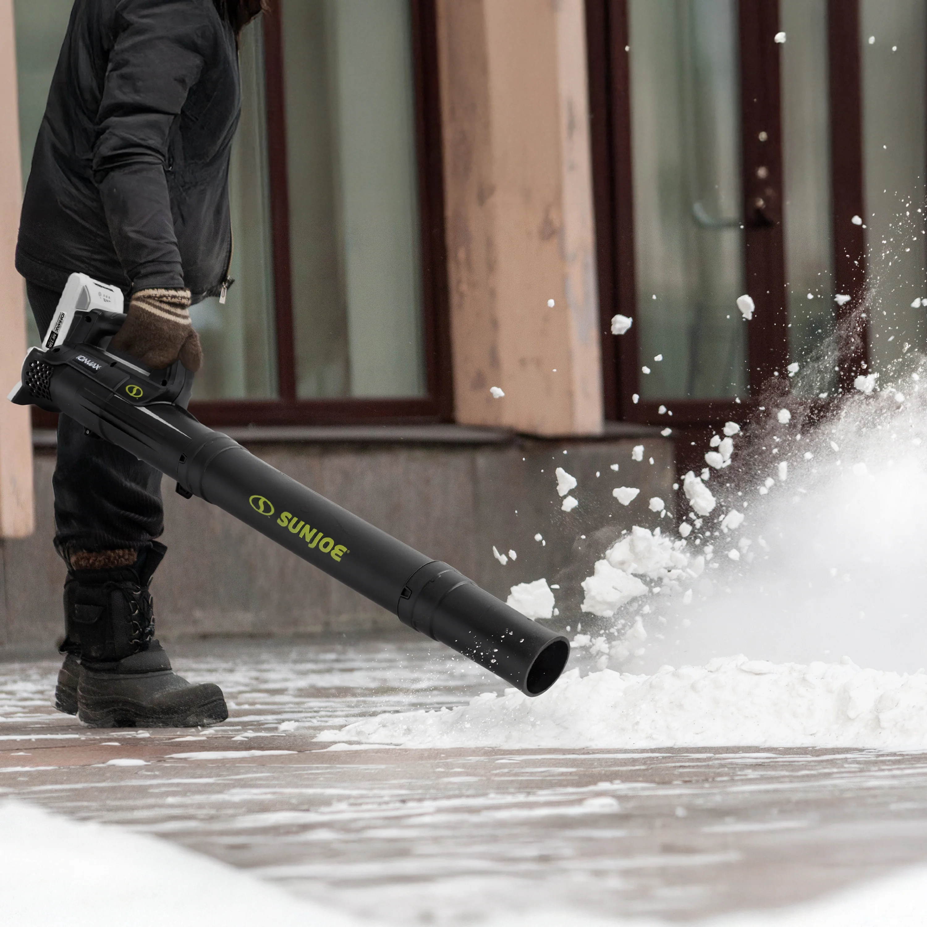 Sun Joe 24-Volt* IONMAX Cordless Compact Turbine Jet Blower | 100-MPH | 280-CFM | W/ 2.0-Ah Battery + Charger - Image 10