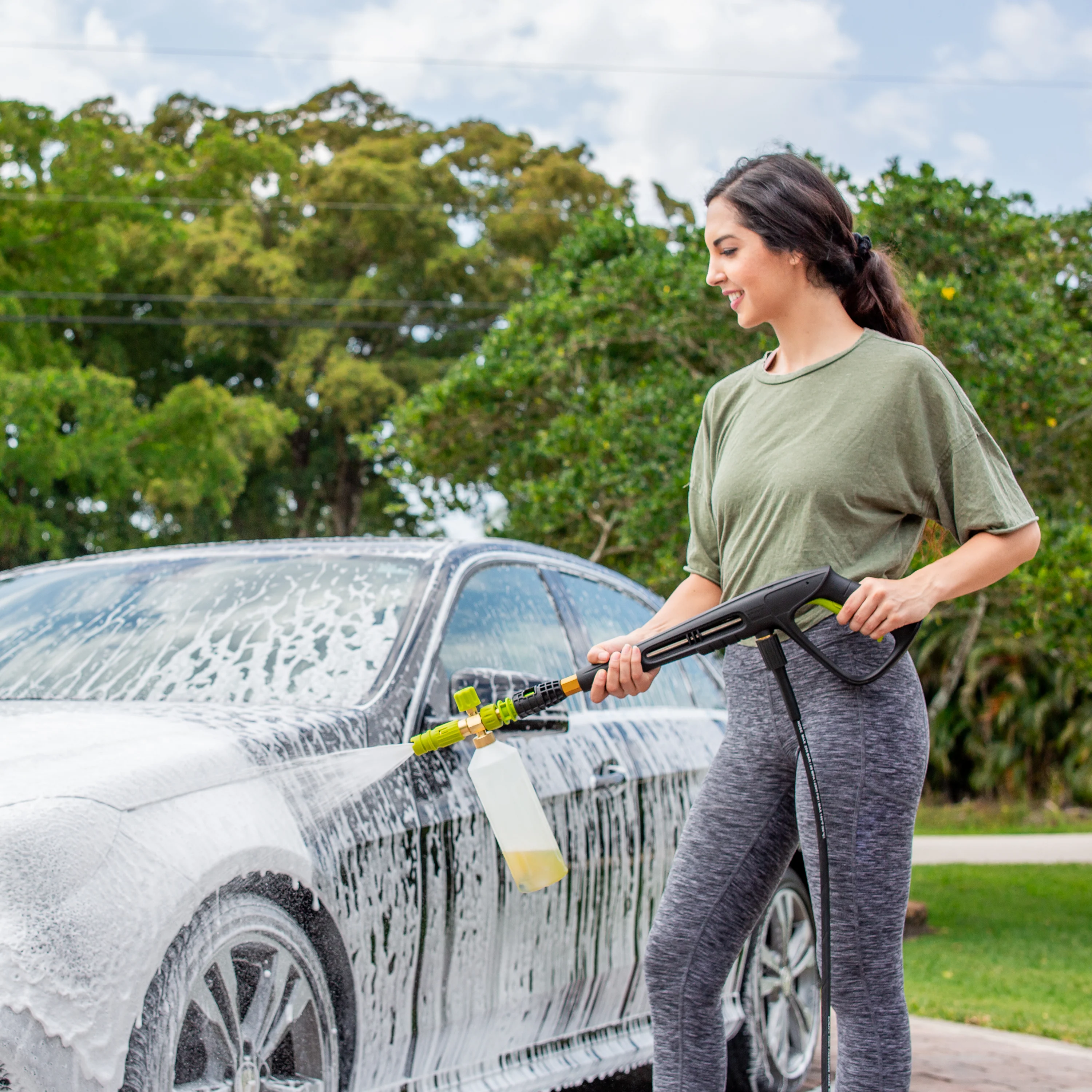 Sun Joe SPX-FC34 Foam Cannon for SPX Series Electric Pressure Washers | 34 Oz. - Image 8