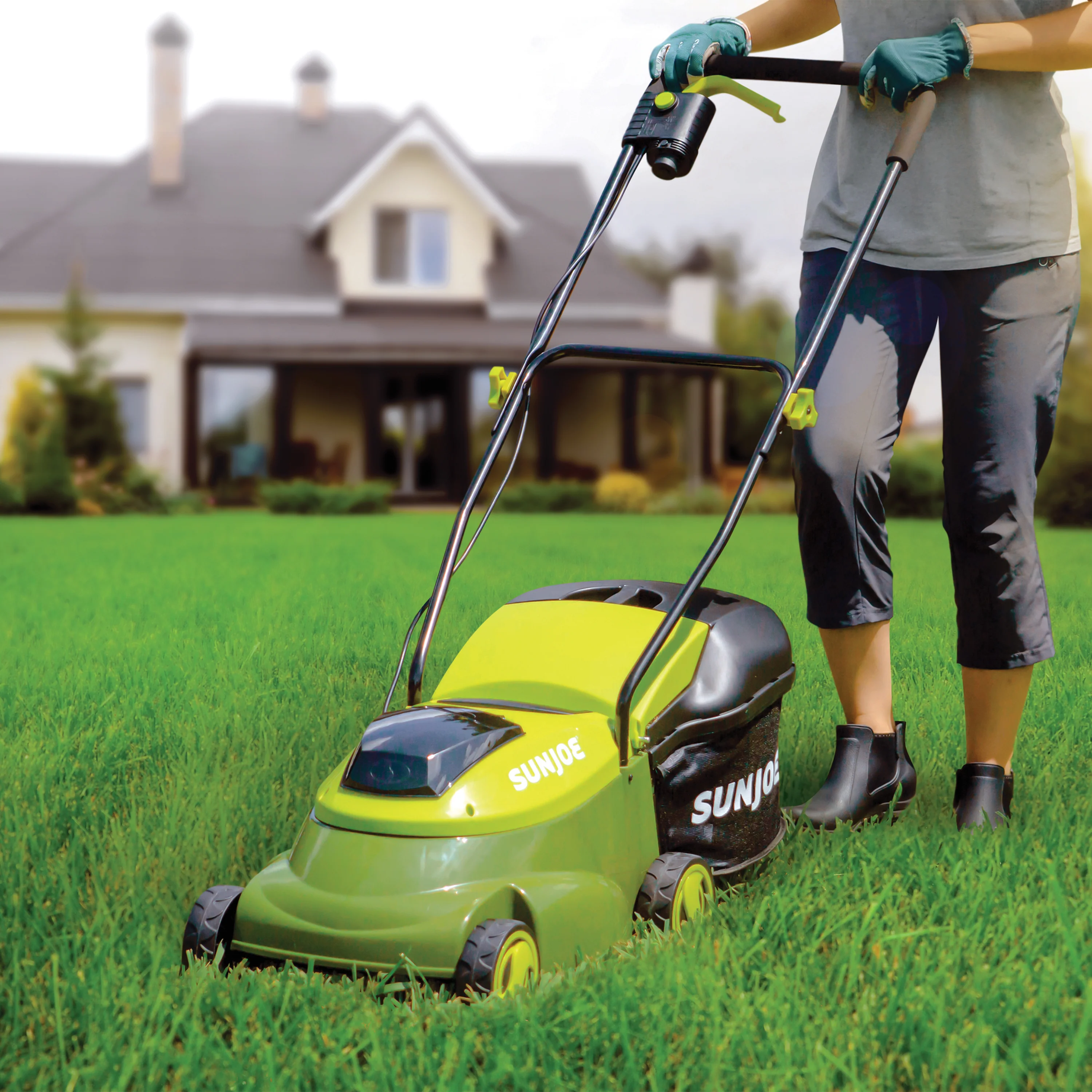 Sun Joe 24-Volt* IONMAX Cordless Brushless Lawn Mower Kit | 14-inch | W/ 4.0-Ah Battery + Charger - Image 8